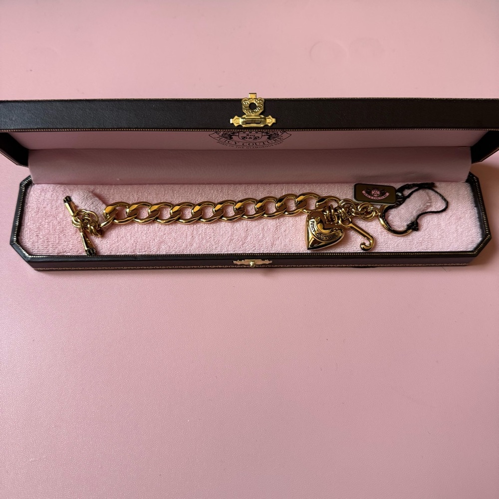 Gold Chain Bracelet with Heart Charm